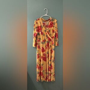 NWOT … NEW LOOK “Size: XL” Maxi Dress